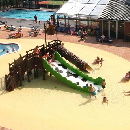 Lodge 4 Personen Camping De Molenhof Reutum Екстериор снимка