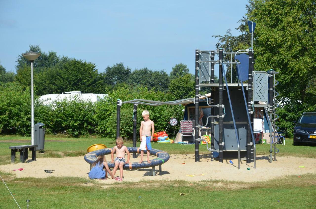Lodge 4 Personen Camping De Molenhof Reutum Екстериор снимка